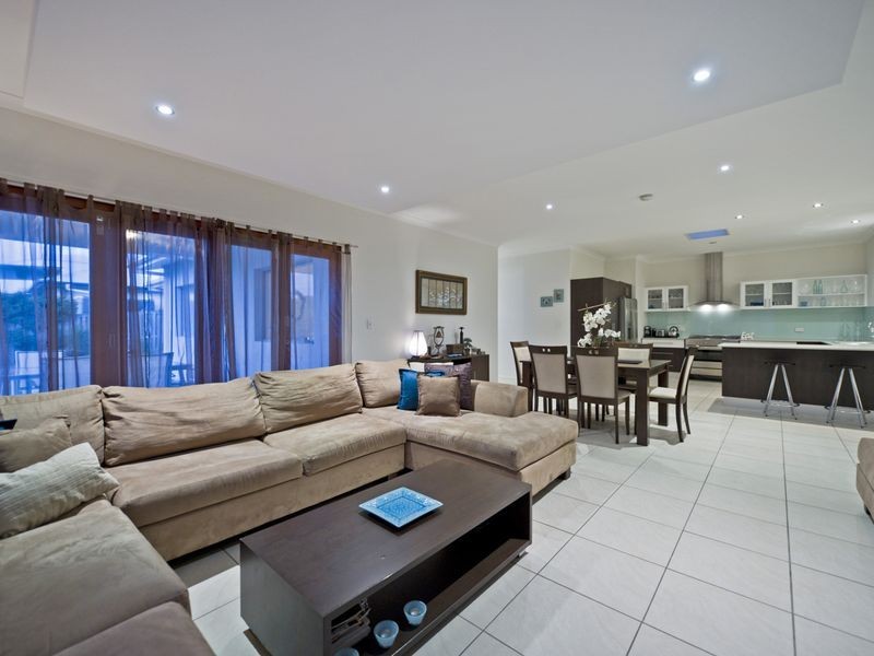 21 Zeus Circuit, Coomera Waters QLD 4209