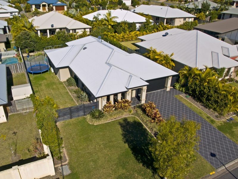 4 Sailaway Court, Coomera Waters QLD 4209