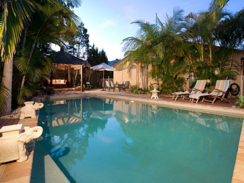 2 Kialoa Lane, Coomera Waters QLD 4209
