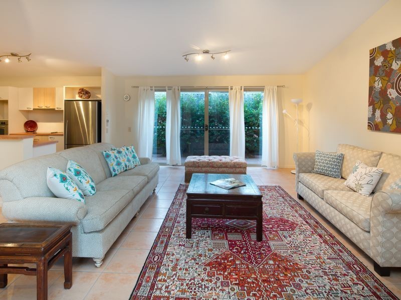 2 Kialoa Lane, Coomera Waters QLD 4209