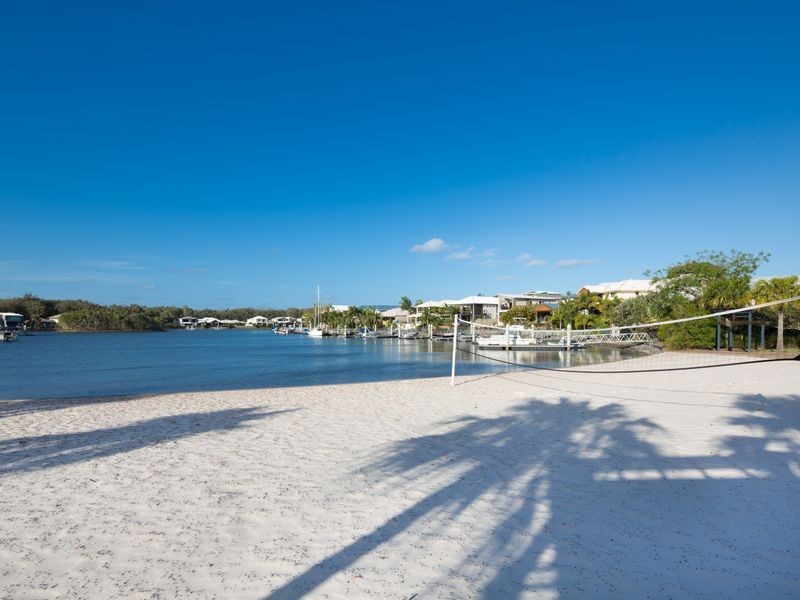 2 Kialoa Lane, Coomera Waters QLD 4209