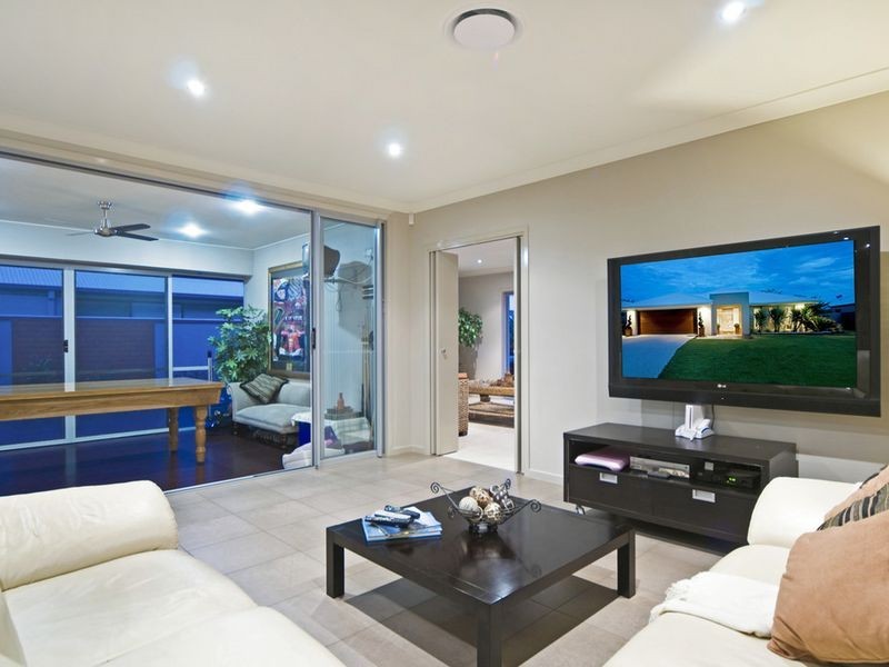 9 Bashful Lane, Coomera Waters QLD 4209