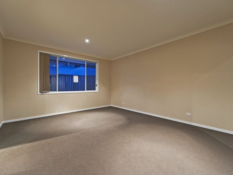 14 Berrimilla Lane, Coomera Waters QLD 4209