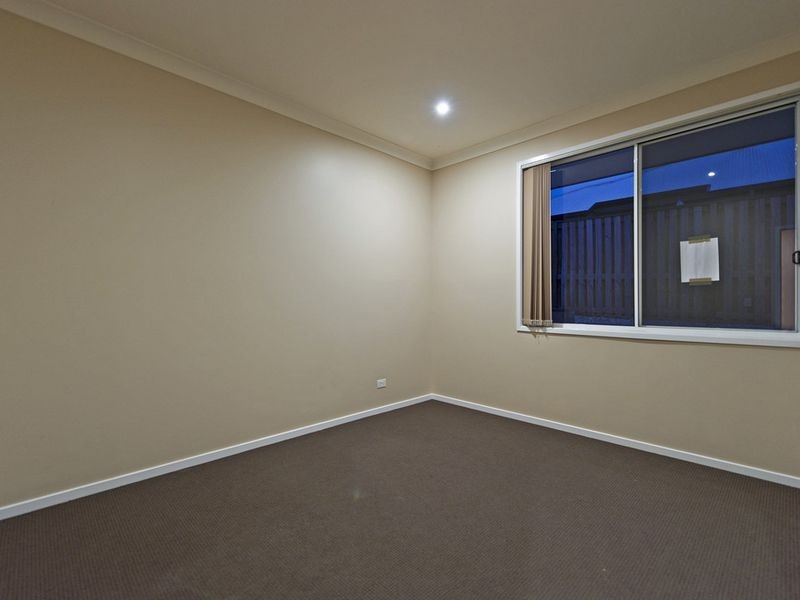 14 Berrimilla Lane, Coomera Waters QLD 4209