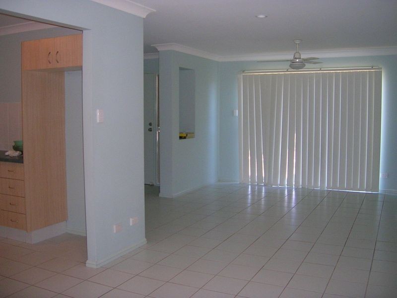 2/6 Springdale Street, Upper Coomera QLD 4209