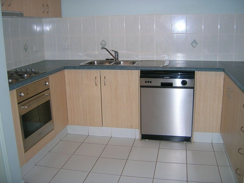 2/6 Springdale Street, Upper Coomera QLD 4209