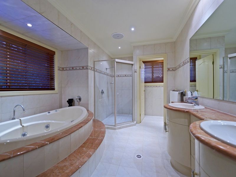 9 Siandra Crescent, Coomera Waters QLD 4209