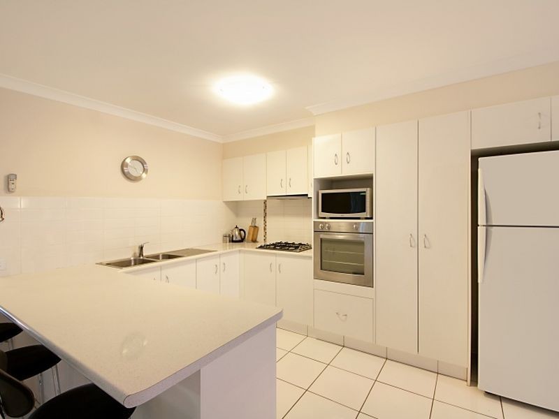 2/8 Mocha Way, Pimpama QLD 4209