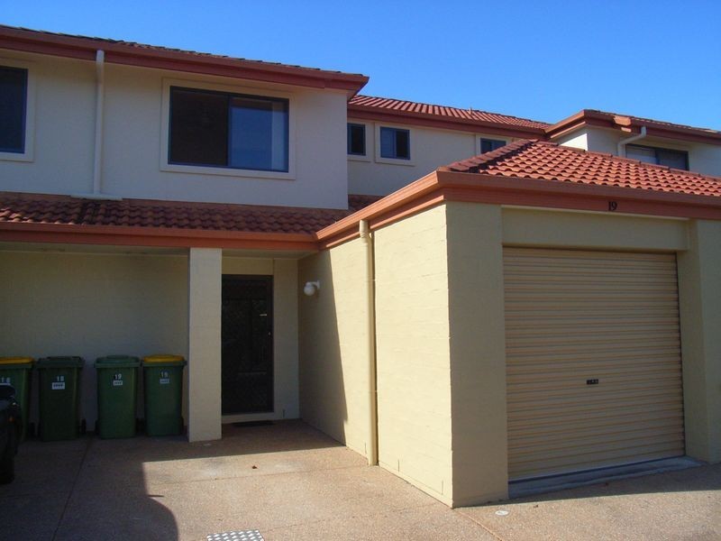 19/60 Beattie Road, Coomera QLD 4209