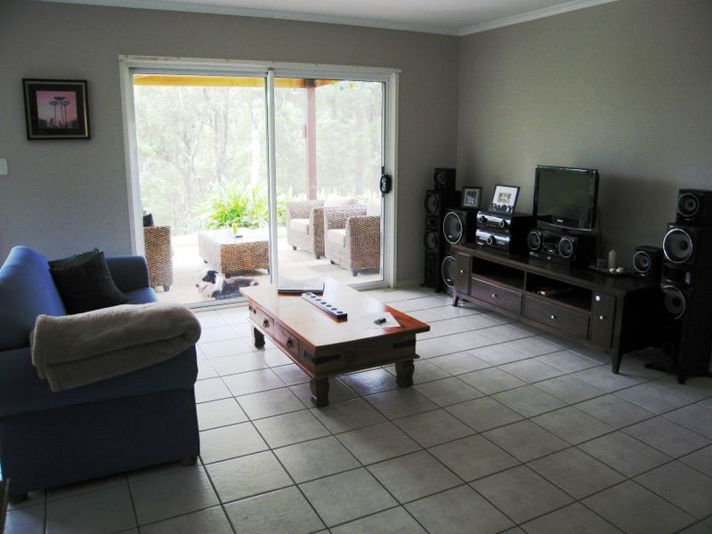 33 Shane Road, Willow Vale QLD 4209
