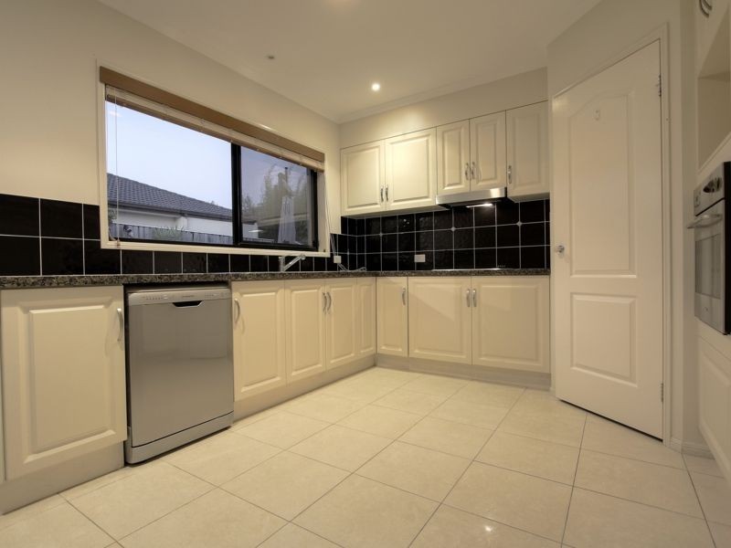 37 Regatta Avenue, Oxenford QLD 4210