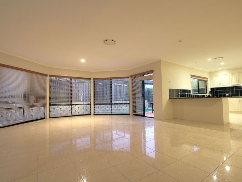 37 Regatta Avenue, Oxenford QLD 4210