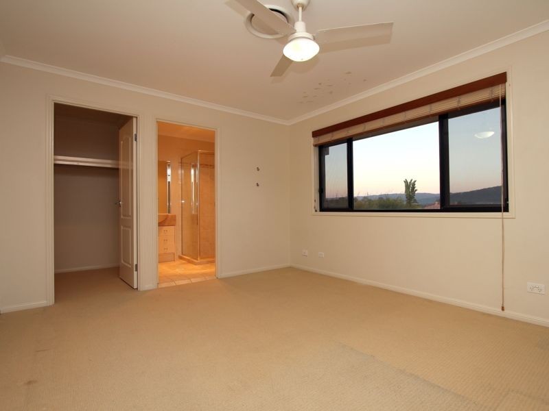 37 Regatta Avenue, Oxenford QLD 4210