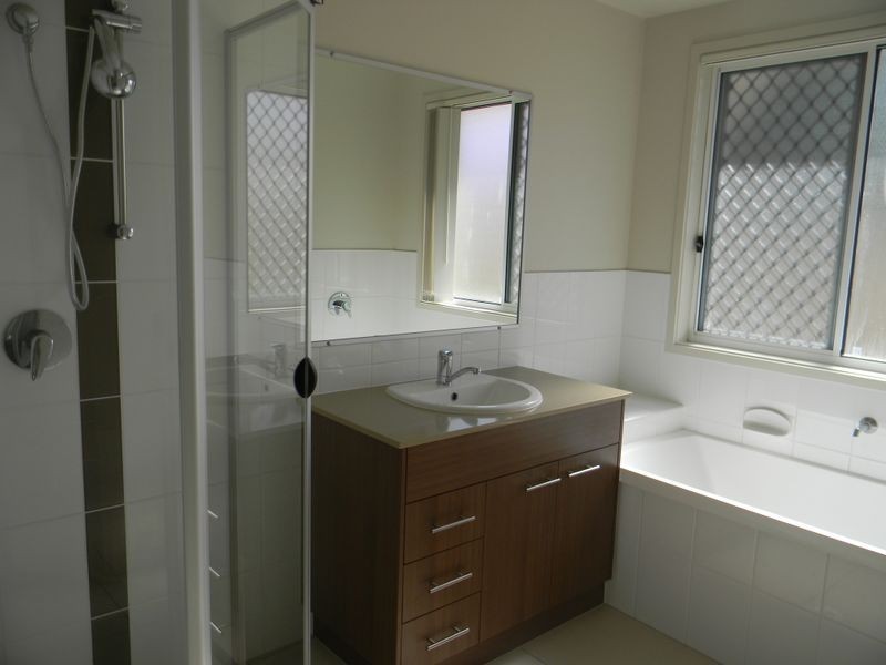 8 Henry Street, Coomera QLD 4209