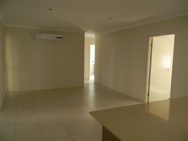 8 Henry Street, Coomera QLD 4209