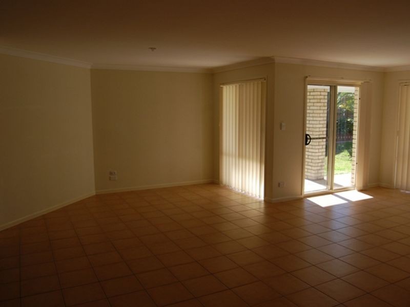 19 Billinghurst Crescent, Upper Coomera QLD 4209