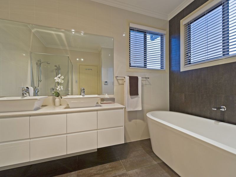 8 Village High Crescent, Coomera Waters QLD 4209