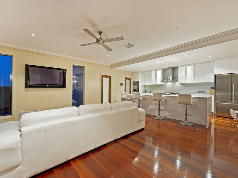 8 Village High Crescent, Coomera Waters QLD 4209