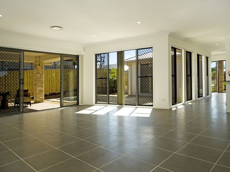 5 Scenic Crescent, Coomera QLD 4209