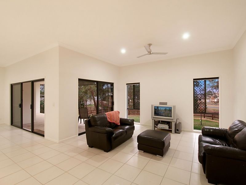 37 Yarrayne Valley Drive, Upper Coomera QLD 4209