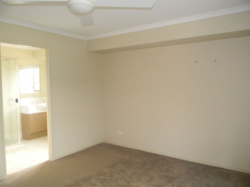 22 Greenleaf Street, Upper Coomera QLD 4209