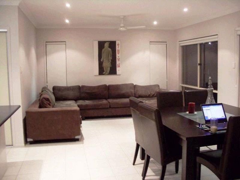 10 Barrington Street, Upper Coomera QLD 4209