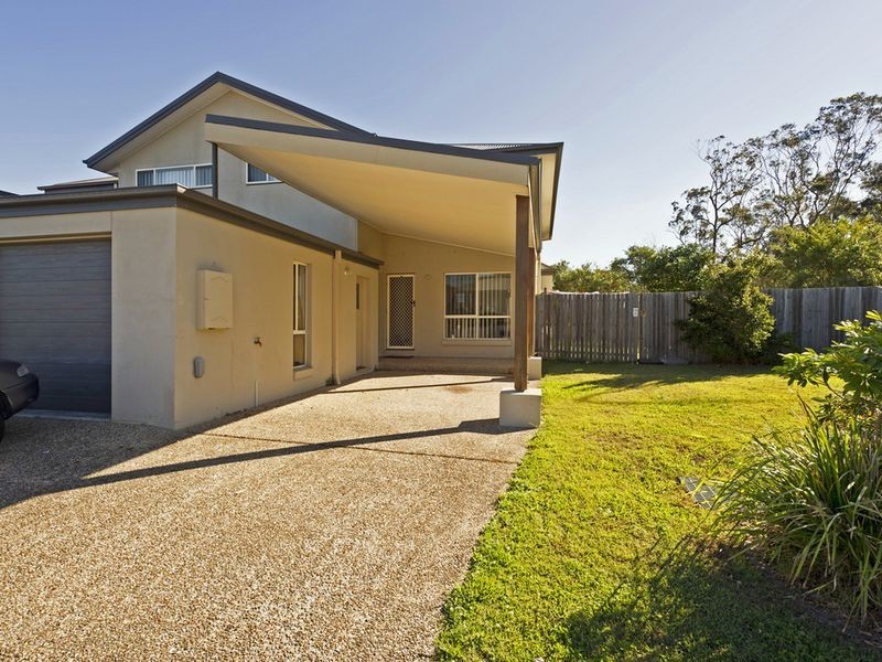 2/1 Gannon Way, Upper Coomera QLD 4209