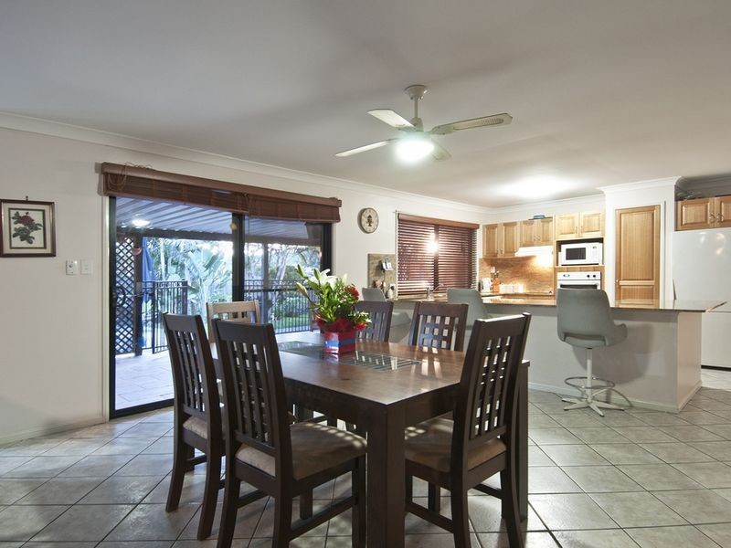 1 Blueash Crescent, Oxenford QLD 4210