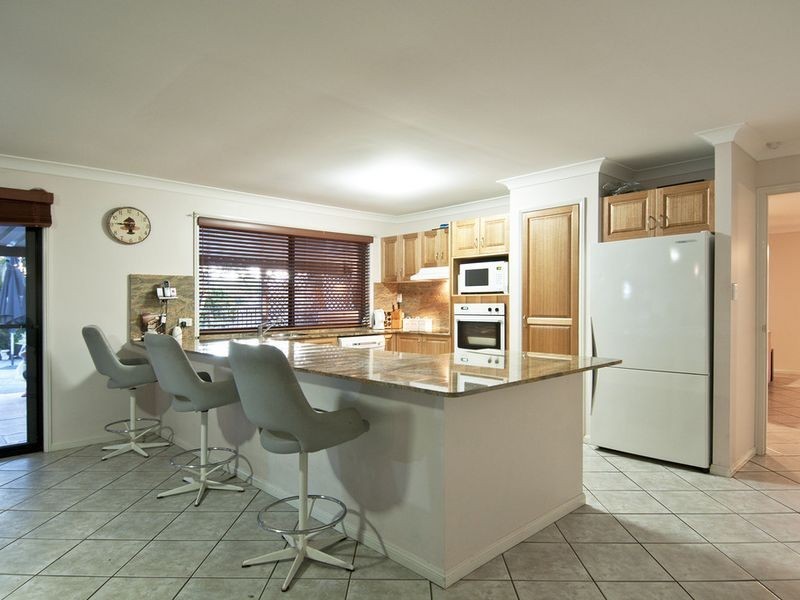 1 Blueash Crescent, Oxenford QLD 4210