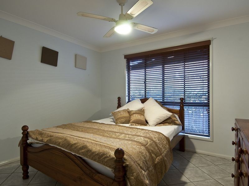 1 Blueash Crescent, Oxenford QLD 4210