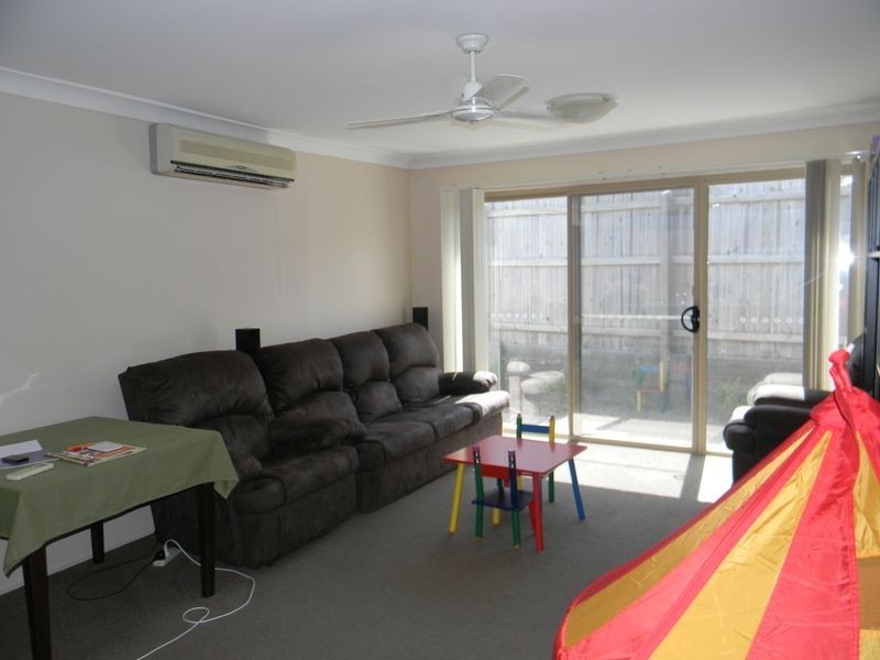 2/15 Sandhurst Street, Upper Coomera QLD 4209