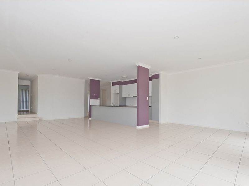 9 Sailaway Court, Coomera Waters QLD 4209