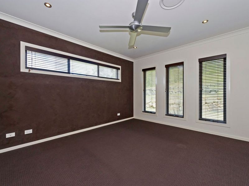 23 Yarrayne Valley Drive, Upper Coomera QLD 4209