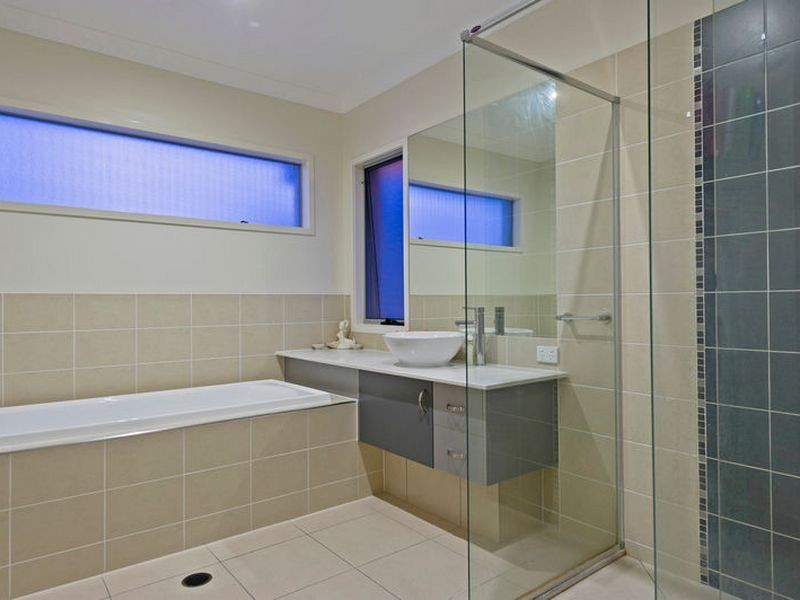 18 Rose Valley Drive, Upper Coomera QLD 4209