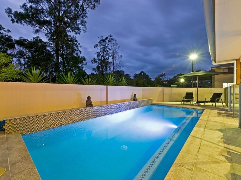 18 Rose Valley Drive, Upper Coomera QLD 4209