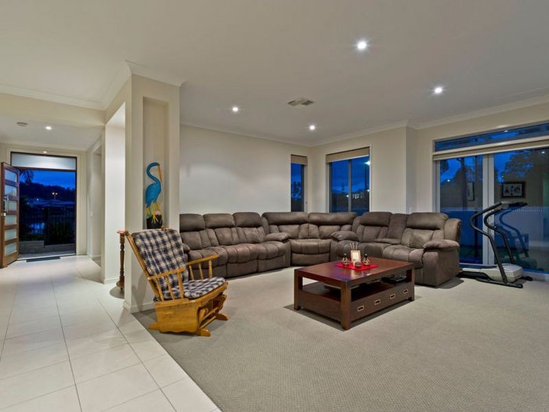 18 Rose Valley Drive, Upper Coomera QLD 4209