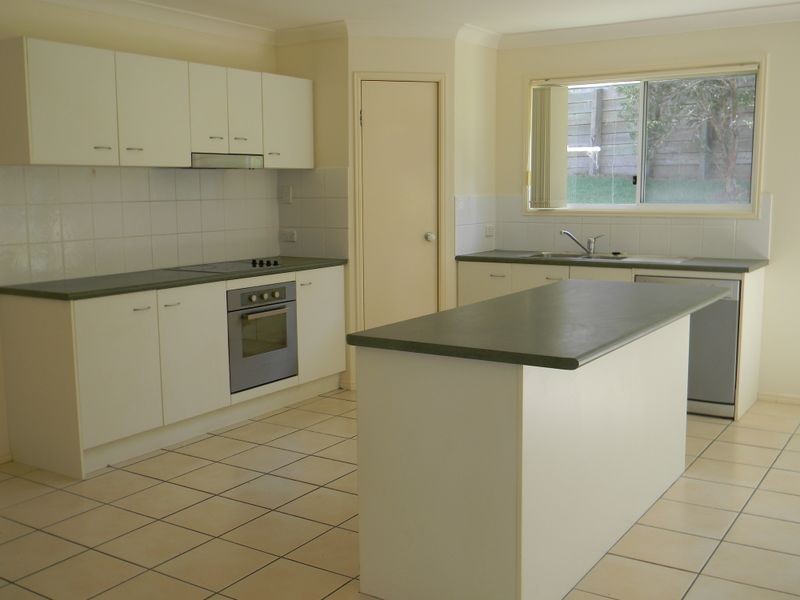 5 Old Kent Road, Upper Coomera QLD 4209