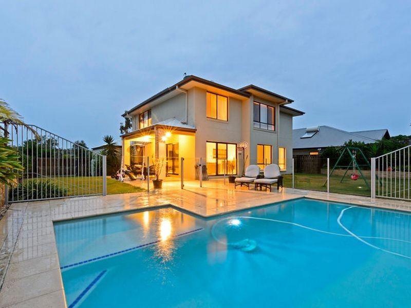 6 Kintail Lane, Coomera Waters QLD 4209