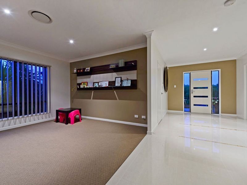 6 Kintail Lane, Coomera Waters QLD 4209