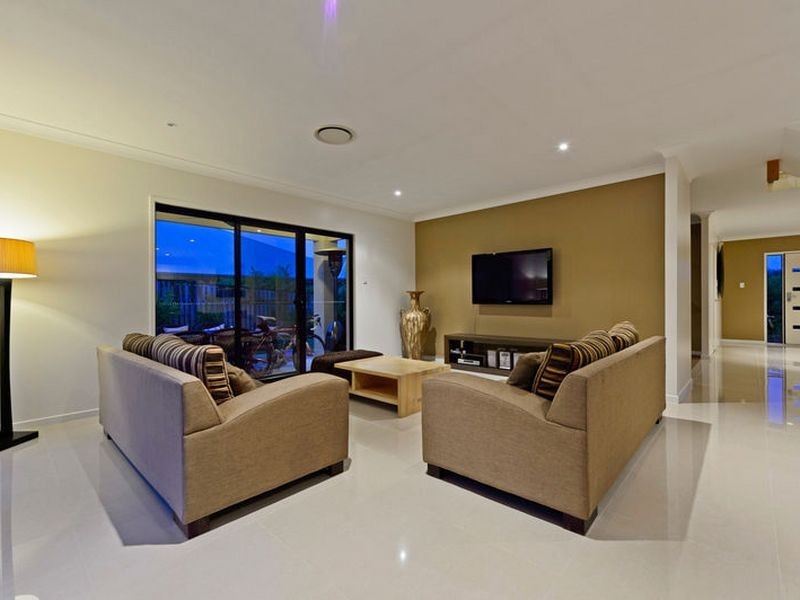 6 Kintail Lane, Coomera Waters QLD 4209