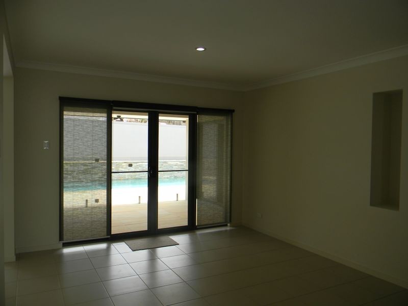 5 Picton Court, Upper Coomera QLD 4209