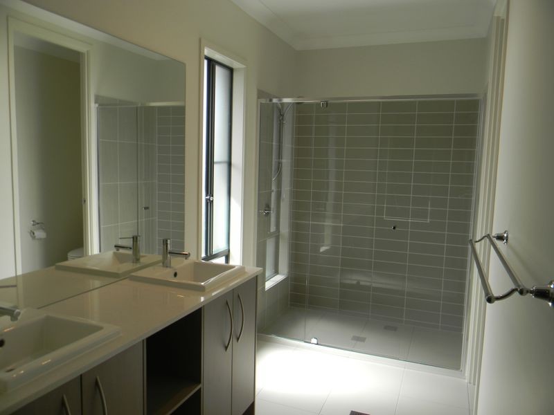 5 Picton Court, Upper Coomera QLD 4209