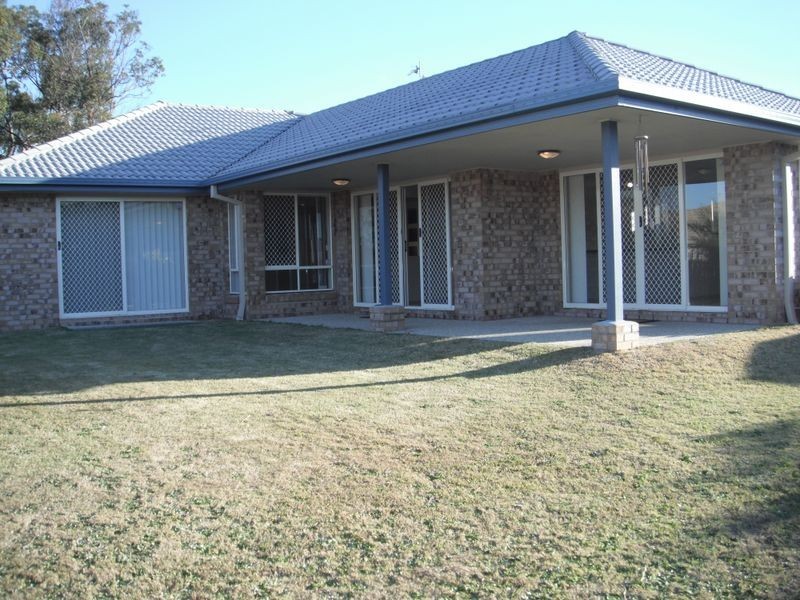 8 Habitat Way, Upper Coomera QLD 4209