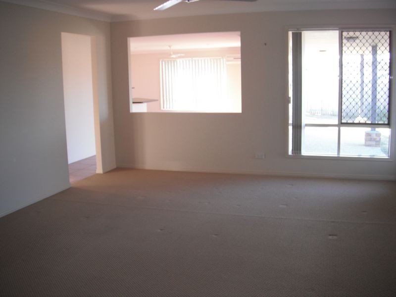 8 Habitat Way, Upper Coomera QLD 4209