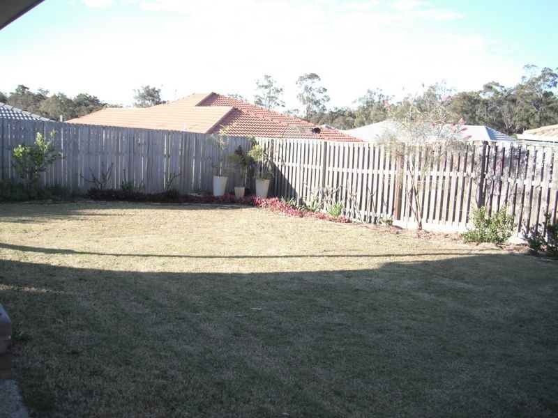 8 Habitat Way, Upper Coomera QLD 4209