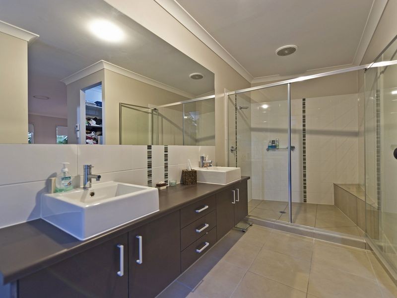 6 Solo Place, Coomera Waters QLD 4209