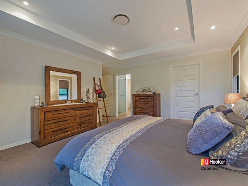 8 Kintail Lane, Coomera Waters QLD 4209