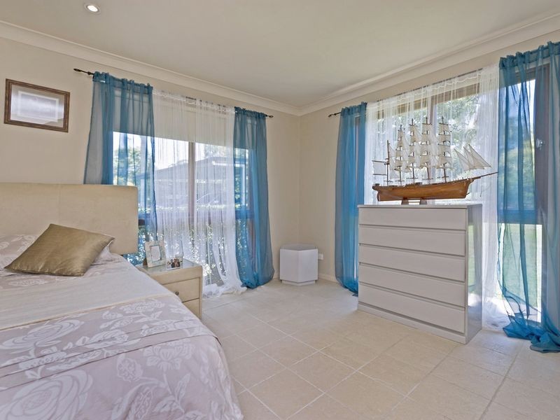 11 Riversdale Road, Oxenford QLD 4210