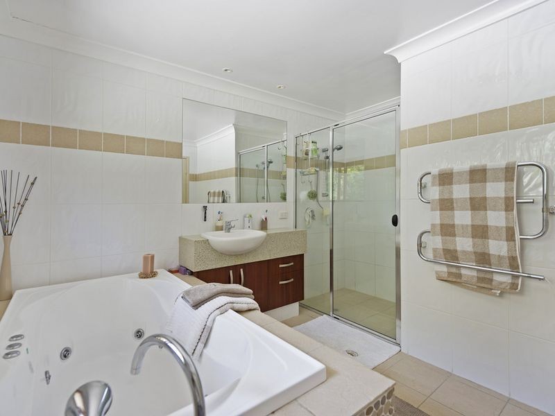 11 Riversdale Road, Oxenford QLD 4210