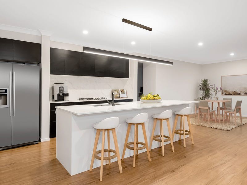 15 Challenger Way, Coomera Waters QLD 4209